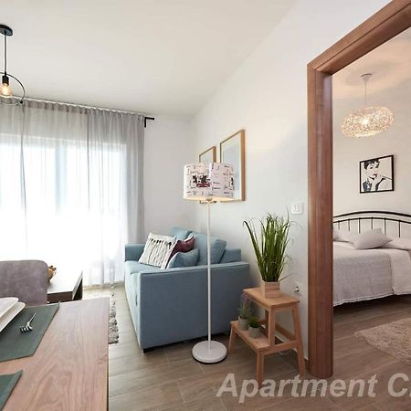 Luxury Apartment Charm With Pool Trogir Luaran gambar